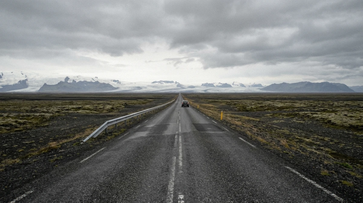 Route 1 crossing the black sand plain, the drive involved in visiting jokulsarlon without a tour